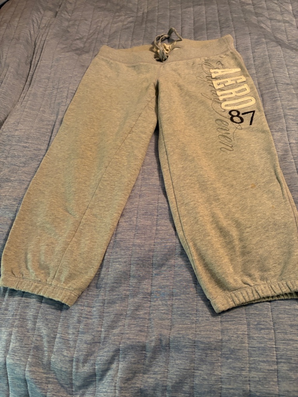 Aeropostale Gray Capri Joggers with AERO 87 Graphic